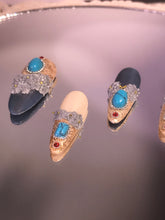Load image into Gallery viewer, Turquoise Crown

